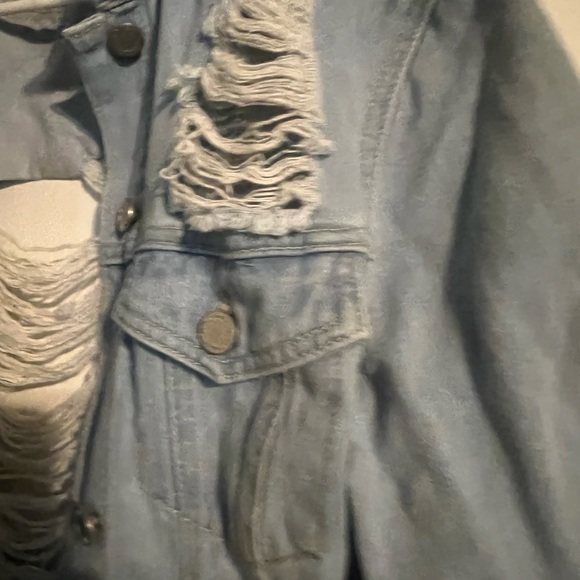 Distressed Jean jacket. - Picture 3 of 3